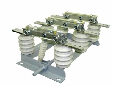 Фотография товара 'EKF rv-10-630 Разъединитель РВ-10/630 УХЛ3 с приводом ПР-10'