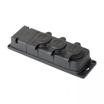 Фотография товара 'EKF Розетка трехместная с защитнными крышками каучуковая 230В 2P+PE 16A IP44 RPS-015-16-230-44-r'