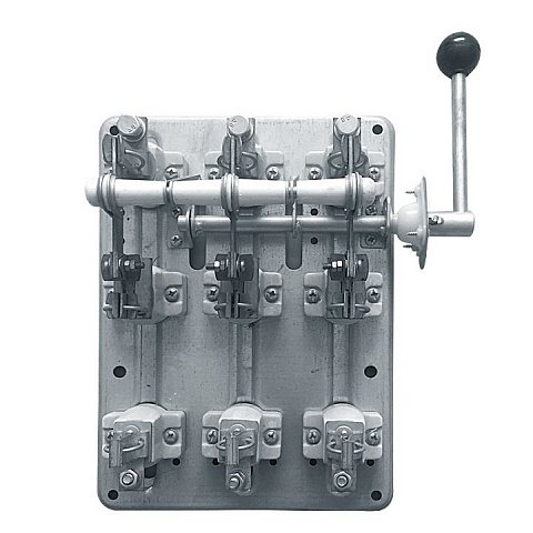 Фотография товара 'EKF Разъединитель РПБ-6 630А правый привод без ППН PROxima rpb-630'