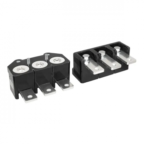 Фотография товара 'EKF mccb99m-630-pin-3f Панель втычная для ВА-99М 630 переднего присоединения'